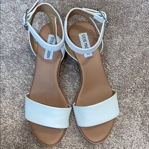 Steve Madden white sandals